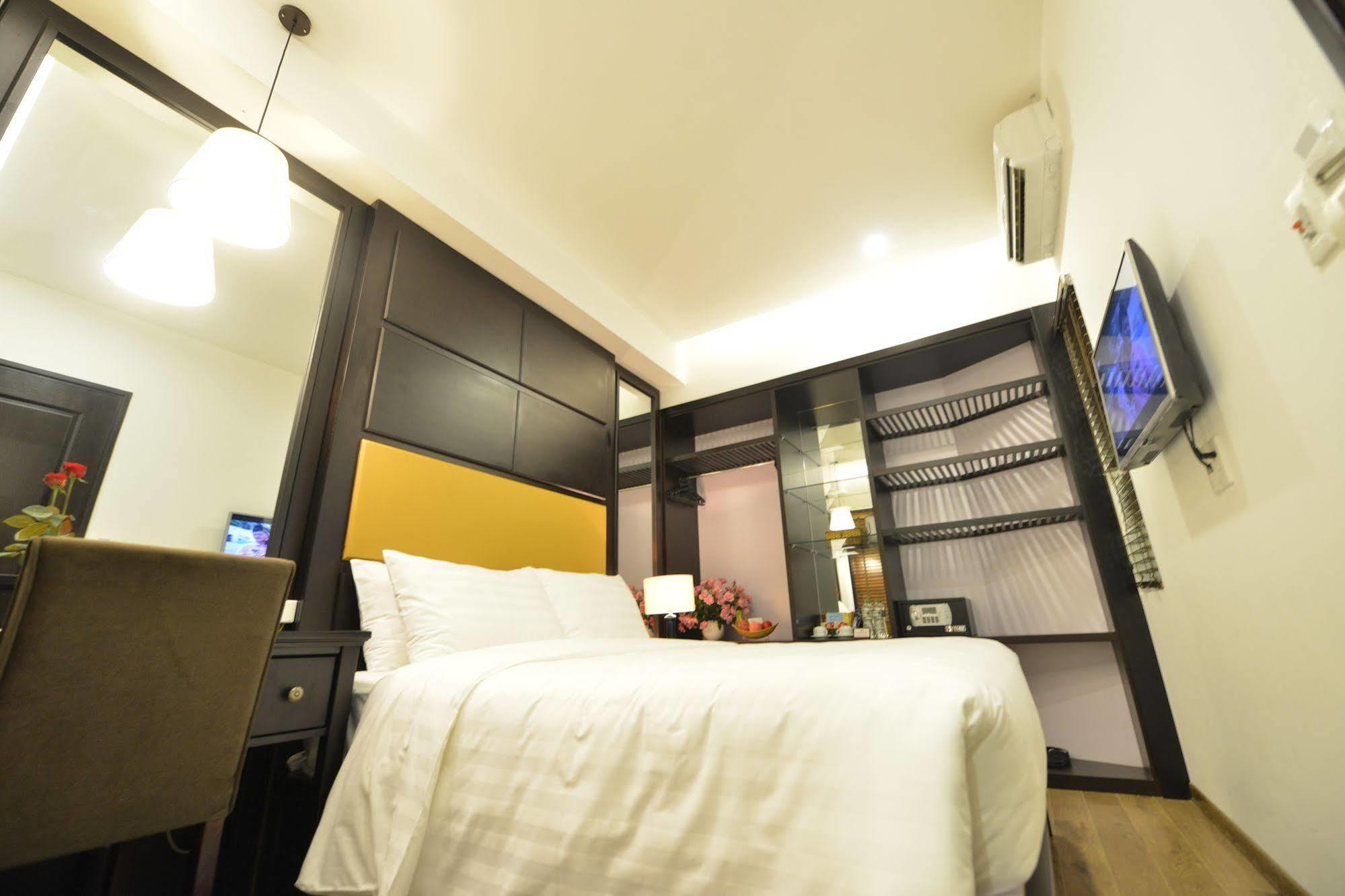 Hanoi Space Hotel Екстер'єр фото